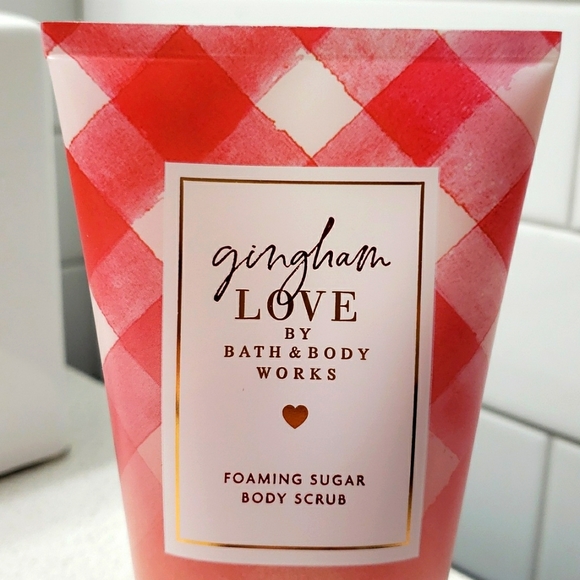 *❣3/25❣  Bath & Body Works- GINGHAM LOVE - Foaming Sugar Body Scrub - Picture 4 of 5